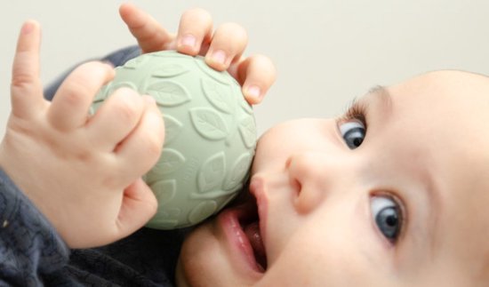 Natruba - Sensorische Ballen set Rammelaar Bijtspeeltje Leaf Groen