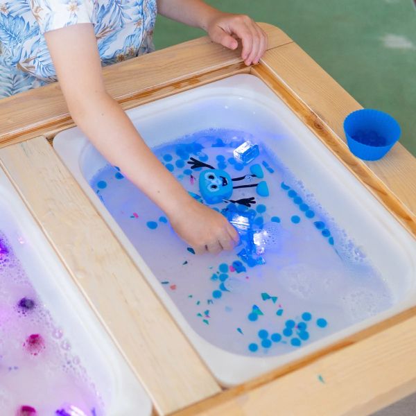 Glo Pals - Character Characters Light Up Blair Blue